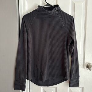 American Outdoorsman Fleece 1/4 zip top Women’s size Med